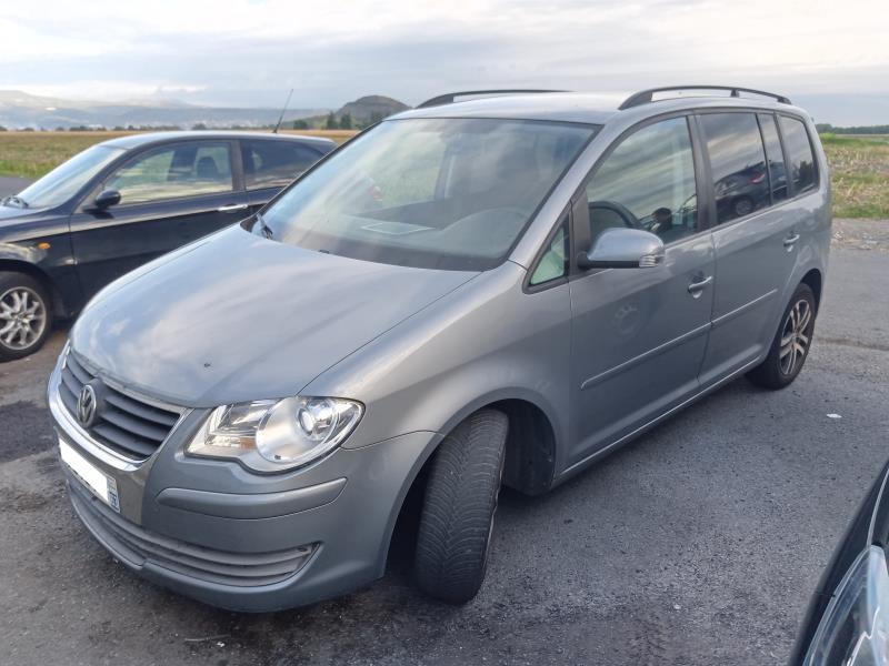 CLERMONT DEMOLITION AUTO Vehicule-VOLKSWAGEN-TOURAN