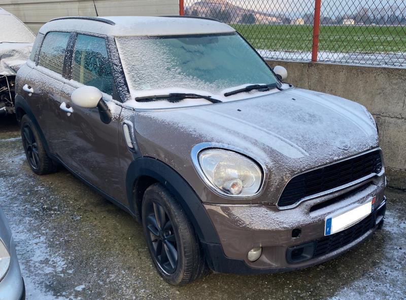 CLERMONT DEMOLITION AUTO Vehicule-MINI-MINI-2-R60-MINI-2-COUNTRYMAN-R60-BREAK-2-2011