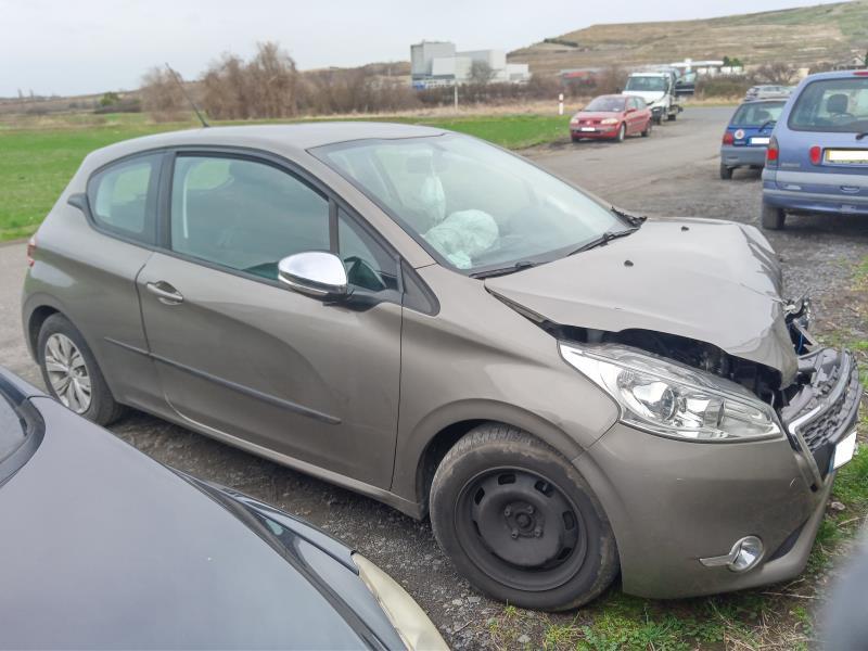 Vehicule-PEUGEOT-208-PHASE-1-1-4-2012